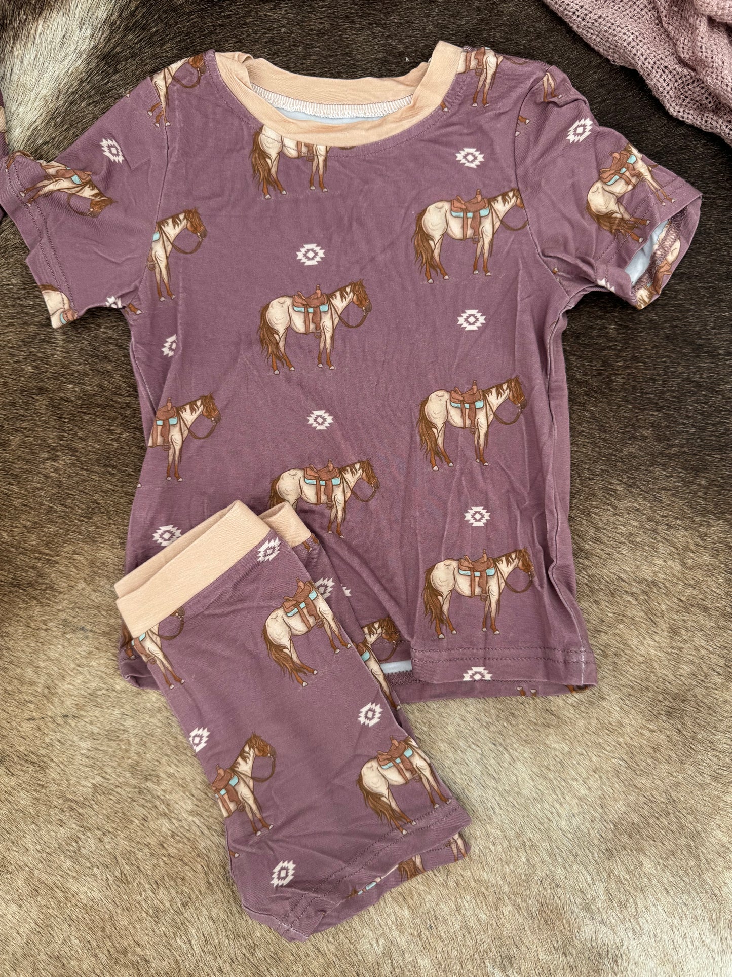 Roan Horse Bamboo Shorts Set