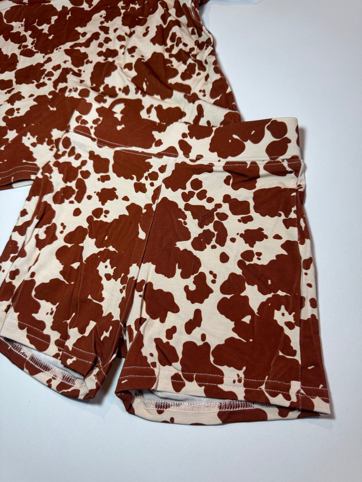 Brown Cowhide Bamboo Lounge Set