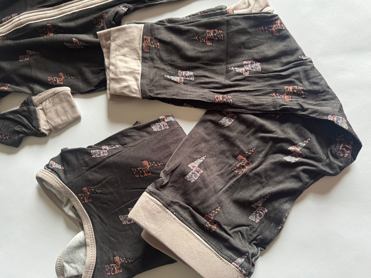 Camo Bolts Bamboo Pants Set